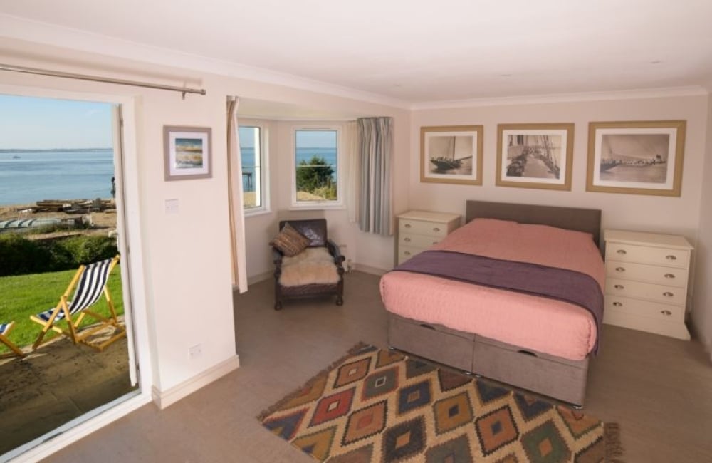 Seafarers master bedroom