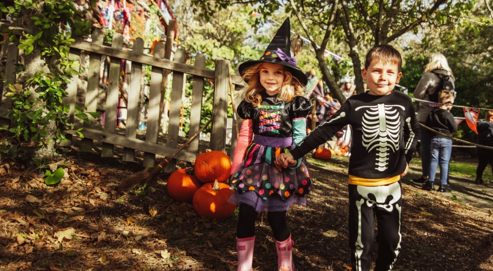 kids in halloween costumes