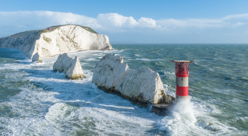 Waves at the Needles